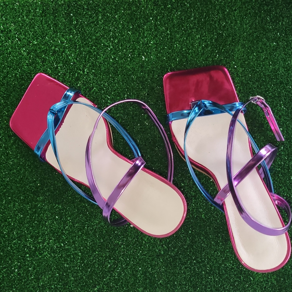 square toe heels